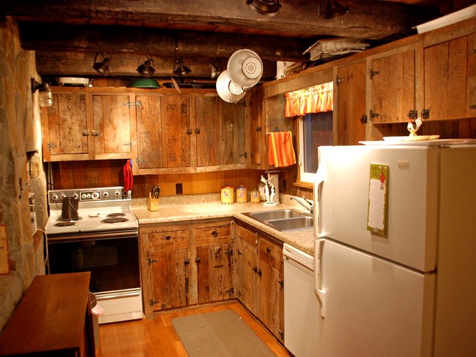 Log Cabins (Independence, Virginia, United States)