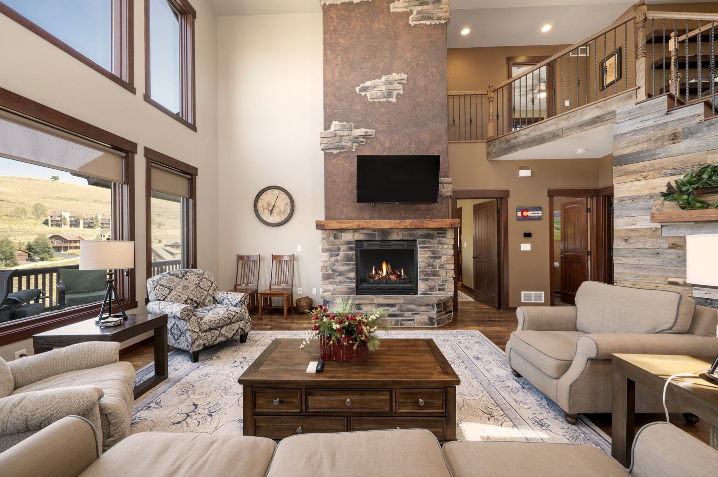 Outstanding Cabin with Barbecue, Hot-tub and Foosball in Granby, Colorado