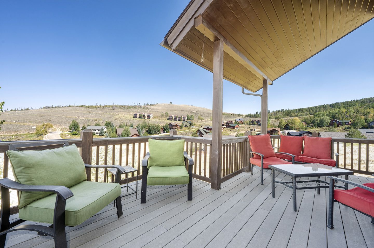 Outstanding Cabin with Barbecue, Hot-tub and Foosball in Granby, Colorado