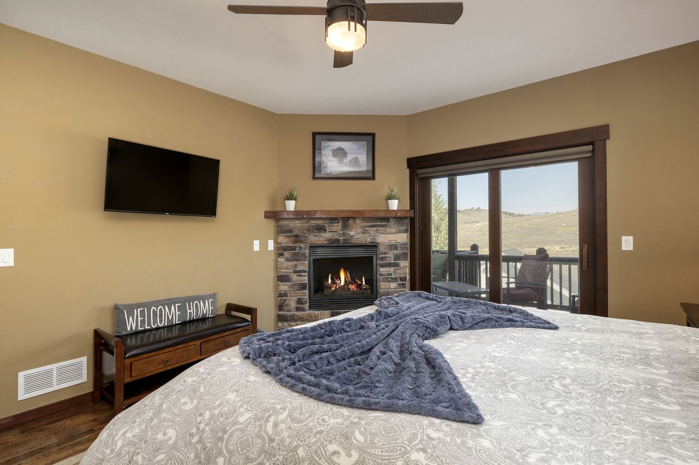 Outstanding Cabin with Barbecue, Hot-tub and Foosball in Granby, Colorado