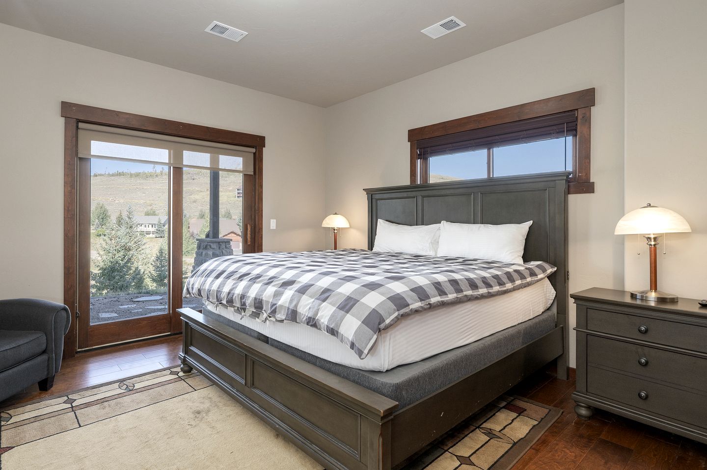 Outstanding Cabin with Barbecue, Hot-tub and Foosball in Granby, Colorado