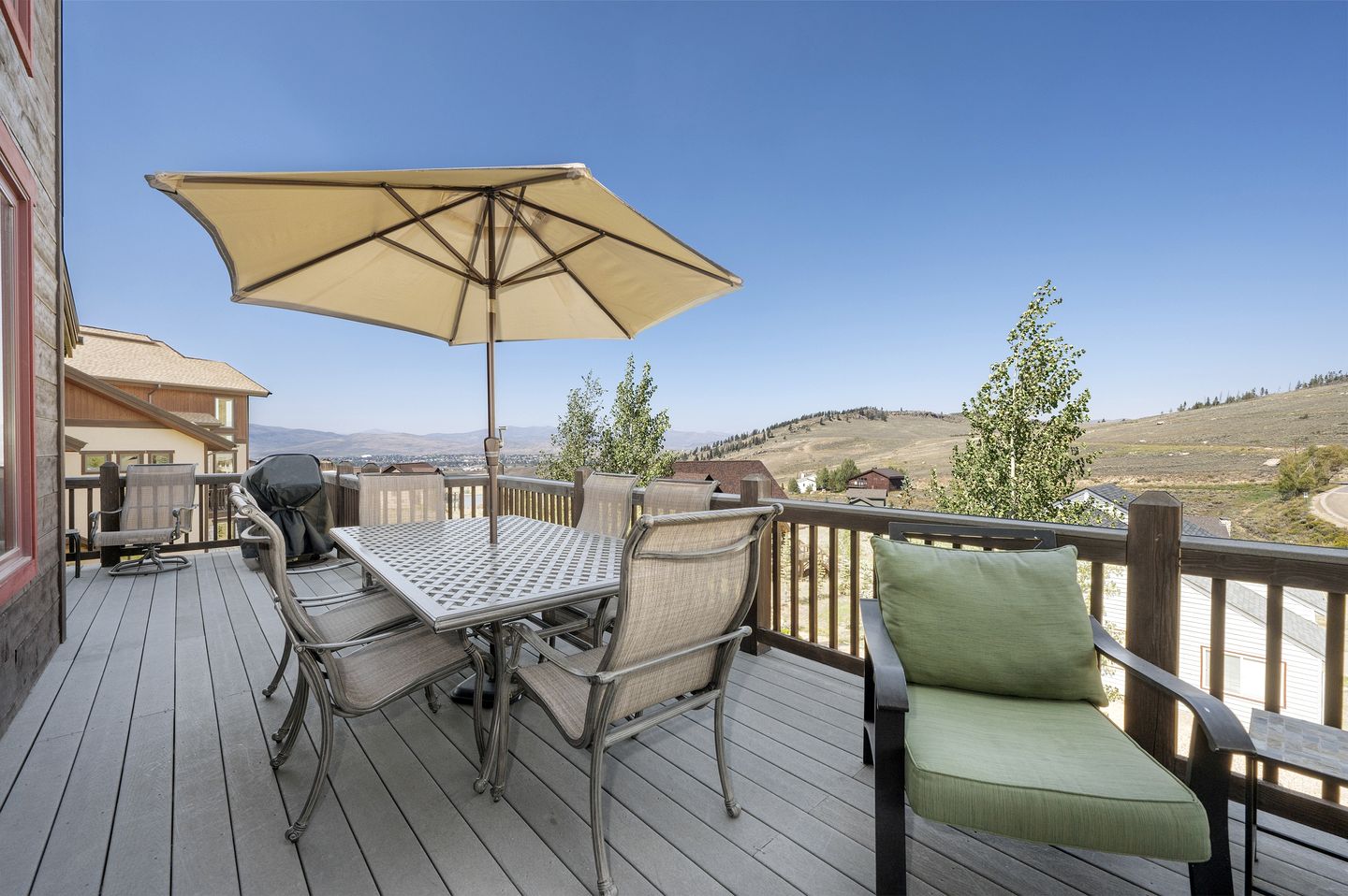 Outstanding Cabin with Barbecue, Hot-tub and Foosball in Granby, Colorado