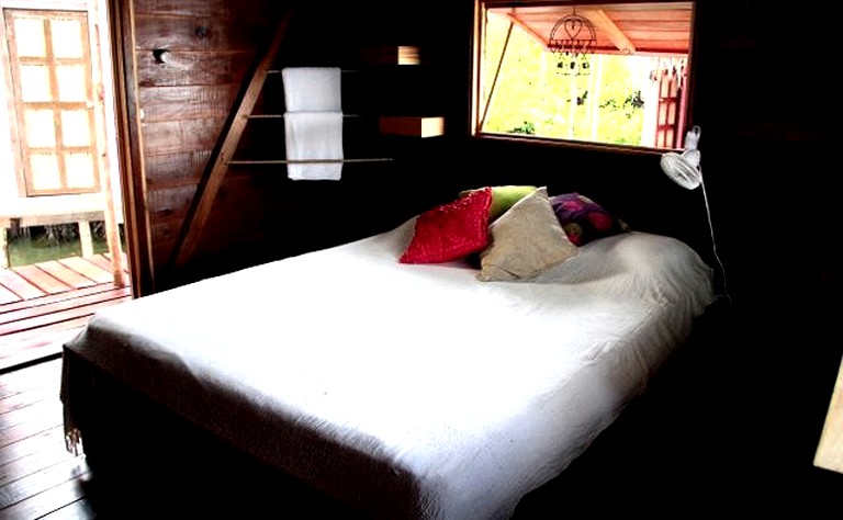 Boats & Private Islands (Popa Island , Bocas del Toro, Panama)