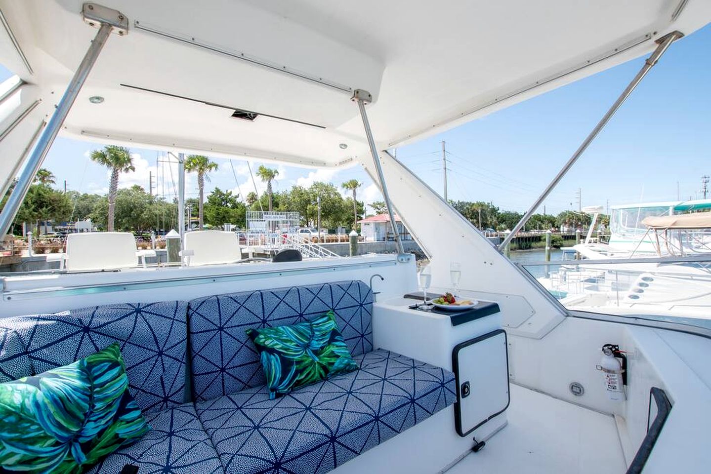 Luxurious Family-Friendly Boat Beautifully Decorated in Florida
