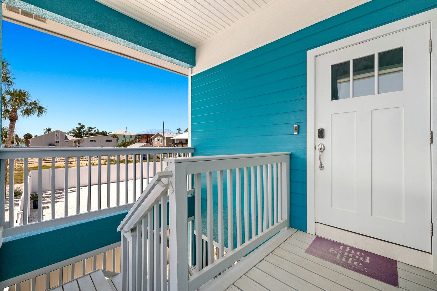 Stunning Beach House with Swimming Pool and Great Sights in Fort Myers Beach, Florida