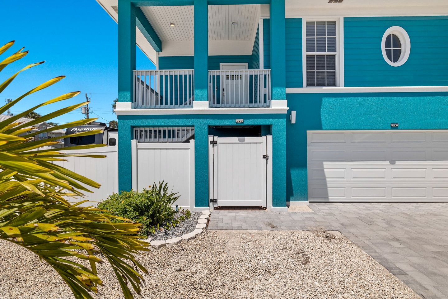 Stunning Beach House with Swimming Pool and Great Sights in Fort Myers Beach, Florida