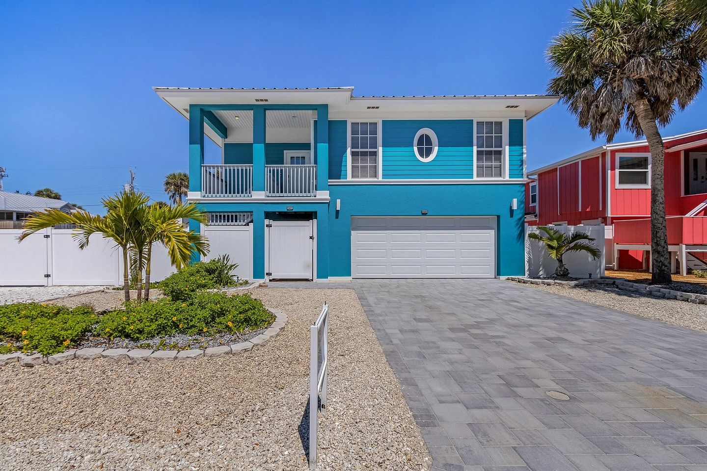 Stunning Beach House with Swimming Pool and Great Sights in Fort Myers Beach, Florida