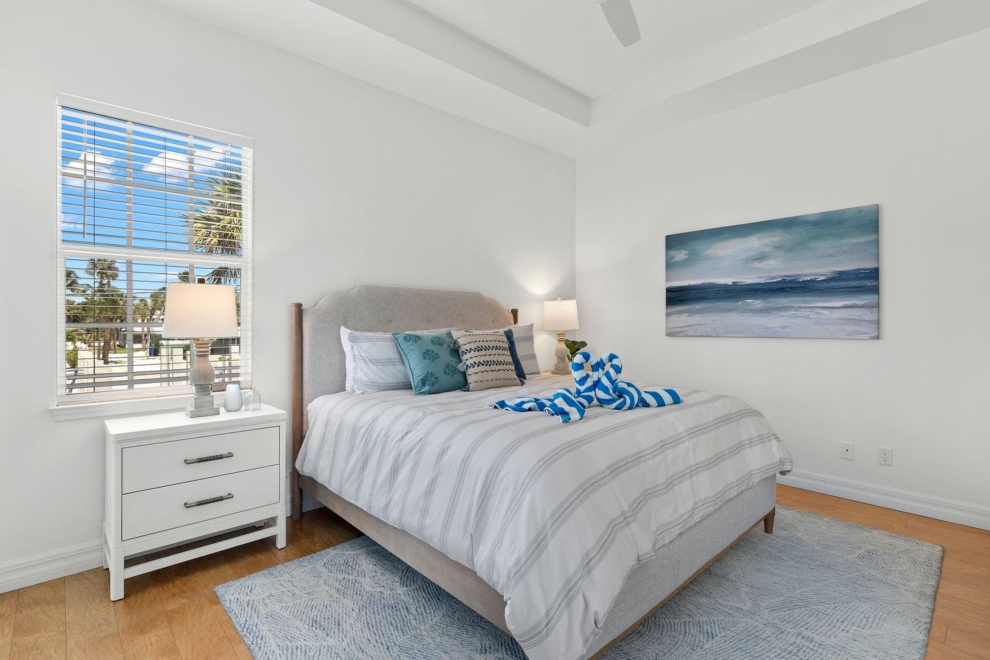 Stunning Beach House with Swimming Pool and Great Sights in Fort Myers Beach, Florida