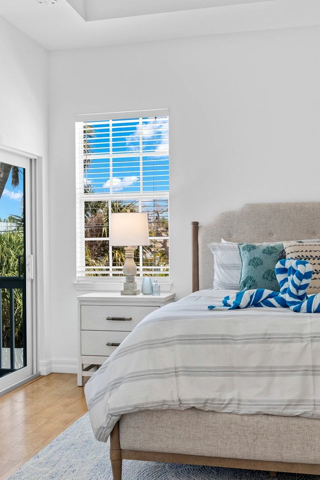 Stunning Beach House with Swimming Pool and Great Sights in Fort Myers Beach, Florida