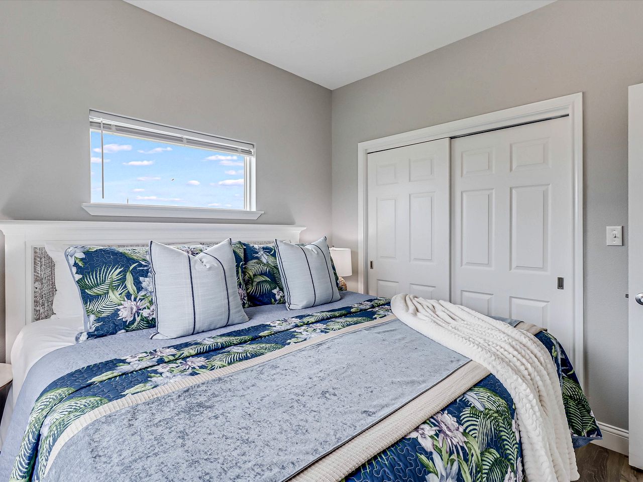 Gorgeous Beach House with Barbecue and Beach Access in Rockport, Texas