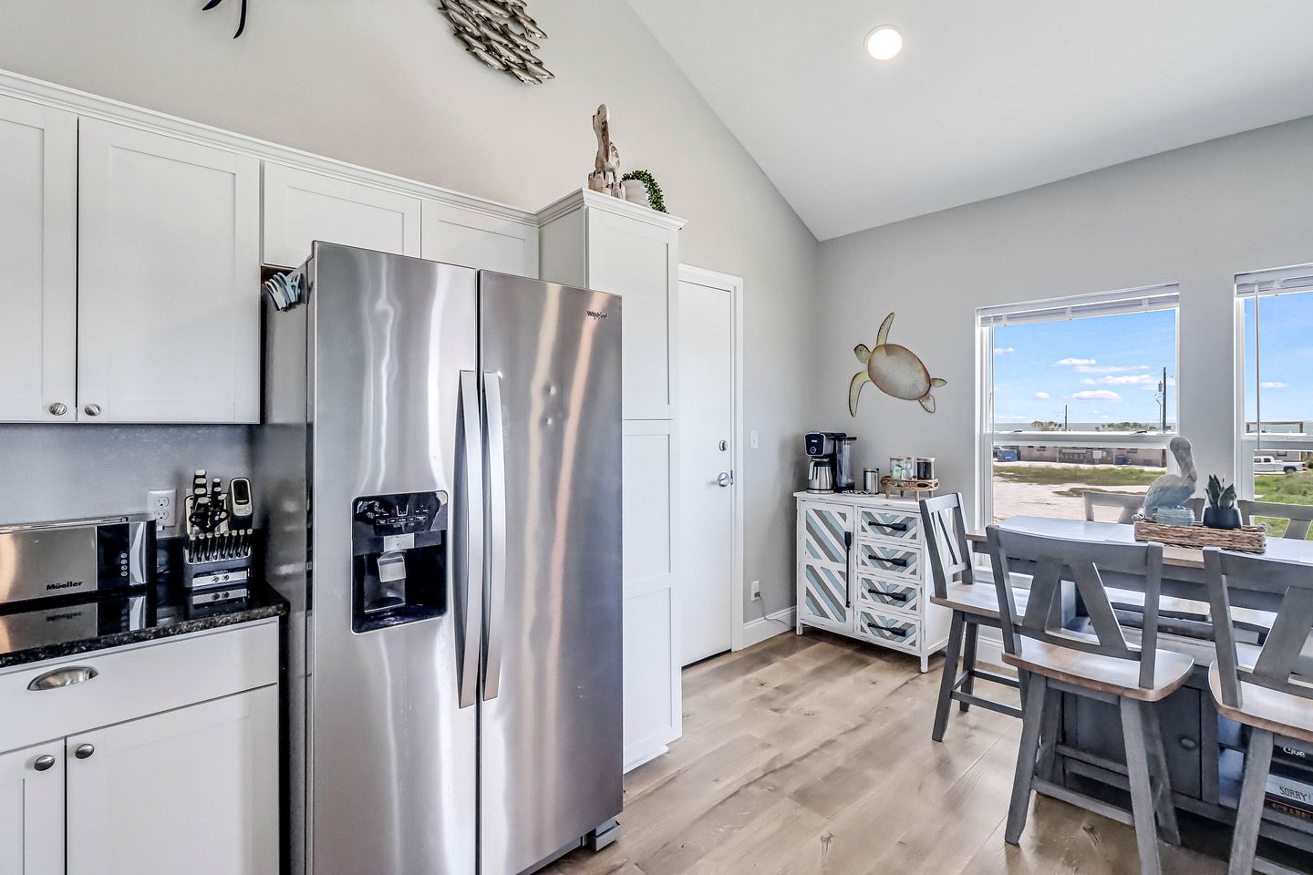 Beautiful Cottage Close to Beach in Rockport, Texas