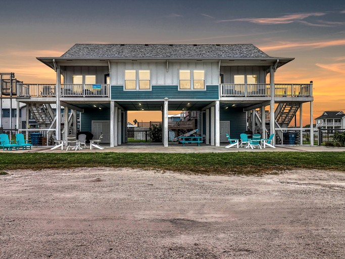Beautiful Cottage Close to Beach in Rockport, Texas