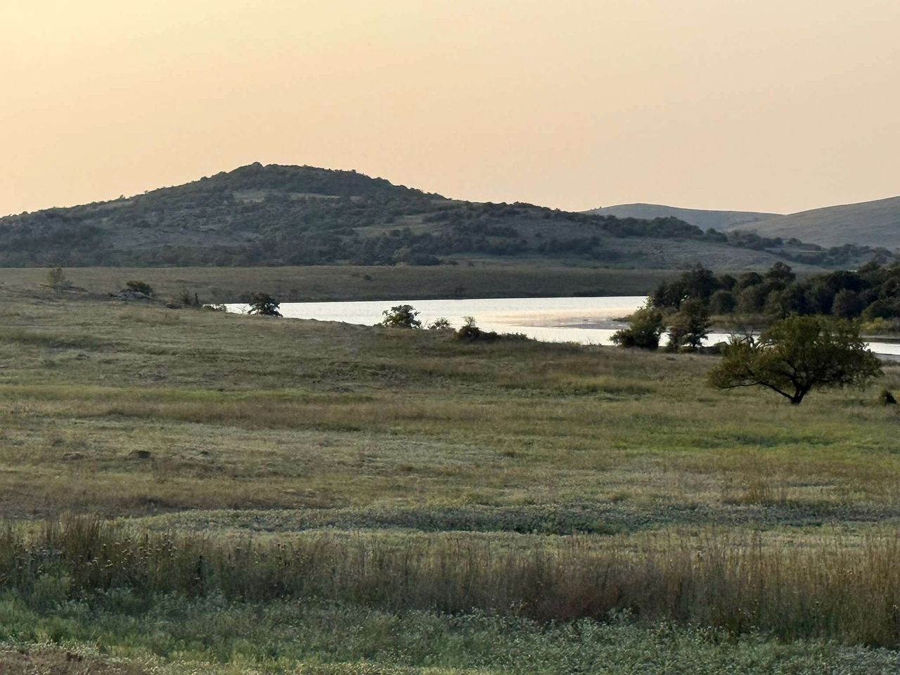 Charming Tiny House with Upper Deck near Fort Sill in Medicine Park, OK