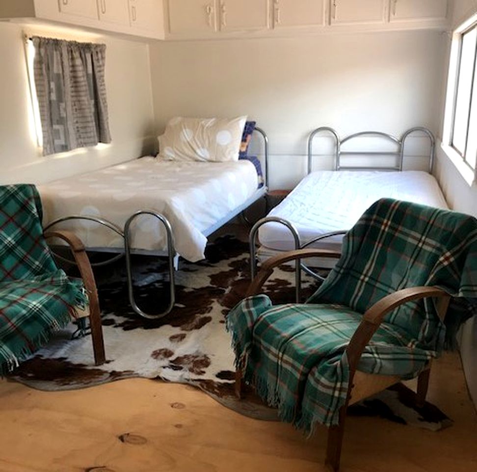 Off-Grid Glamping Van in a Beautiful Gum Creek for a Unique Outdoor Experience in Woolundunga, South Australia