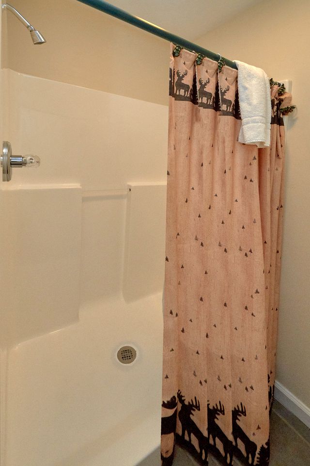 Romantic Gatlinburg Accommodation with a Hot Tub