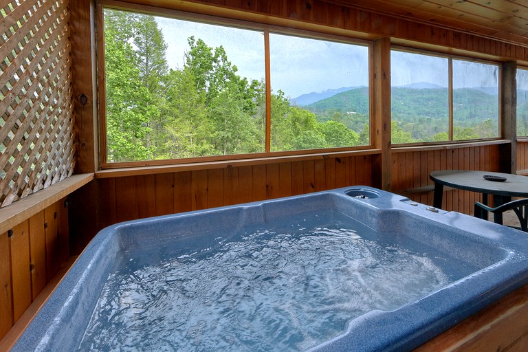 -- (United States, Gatlinburg, Tennessee)