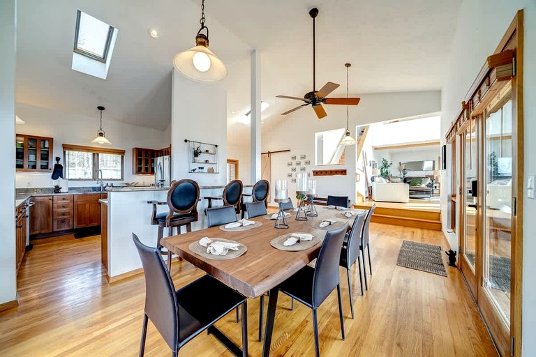 Cabins (United States of America, Harpers Ferry, West Virginia)