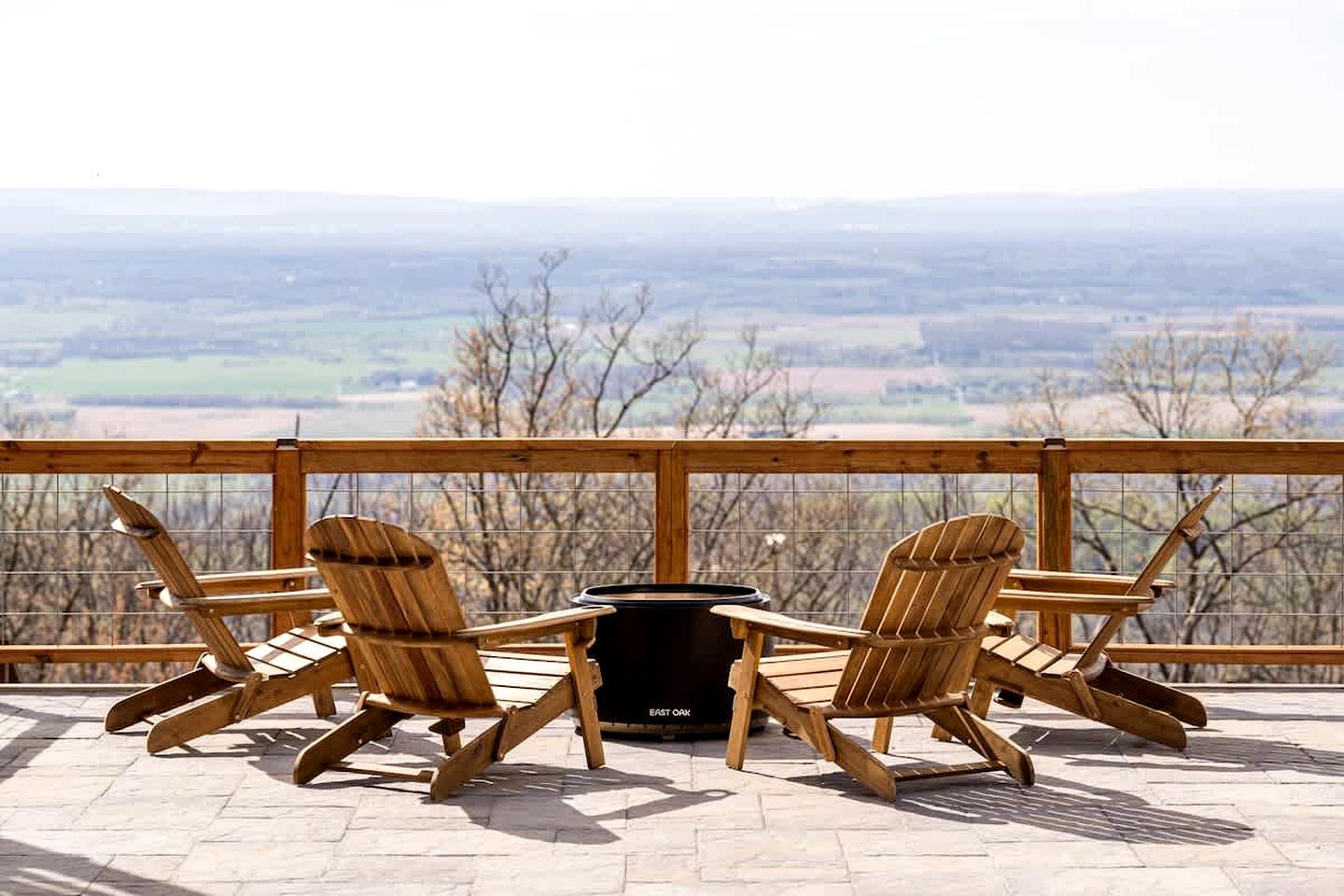 Family and Pet Friendly Cabin with Mountain Views, a Hot Tub, and Access to the Appalachian Trail, Perfect for a Weekend Getaway