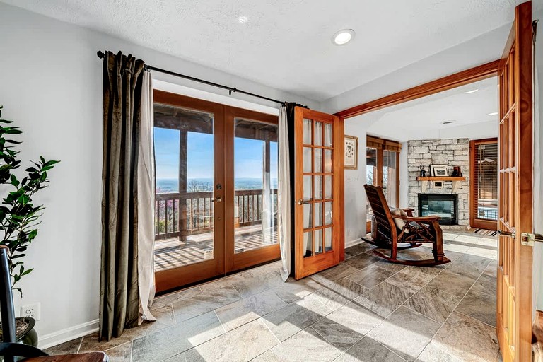 Cabins (United States of America, Harpers Ferry, West Virginia)