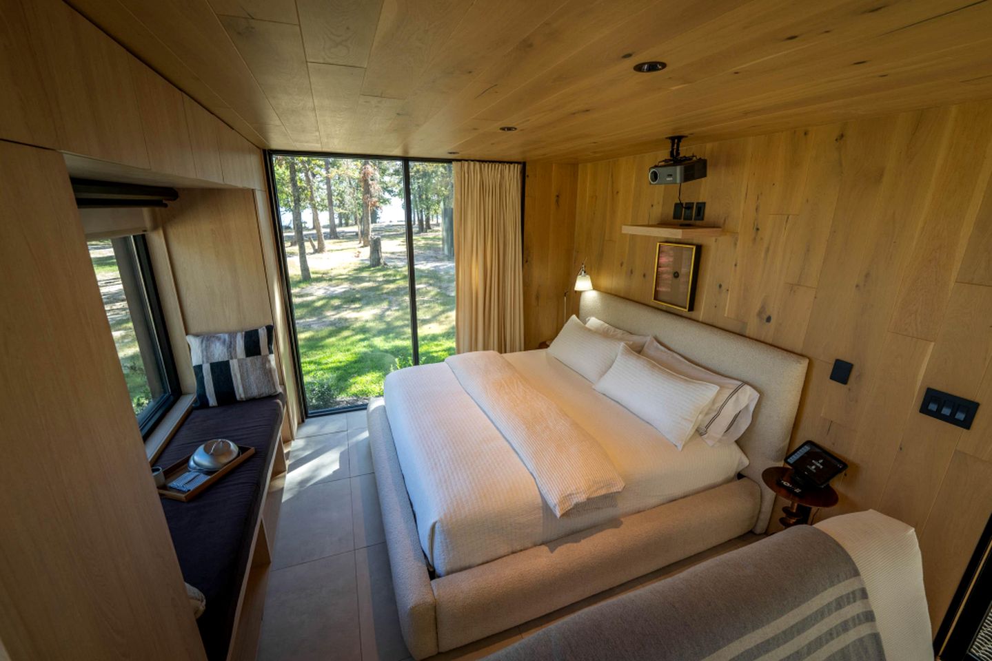 Stunning Tiny House by Lake Tawakoni for a Peaceful Glamping Getaway near Quinlan, Texas