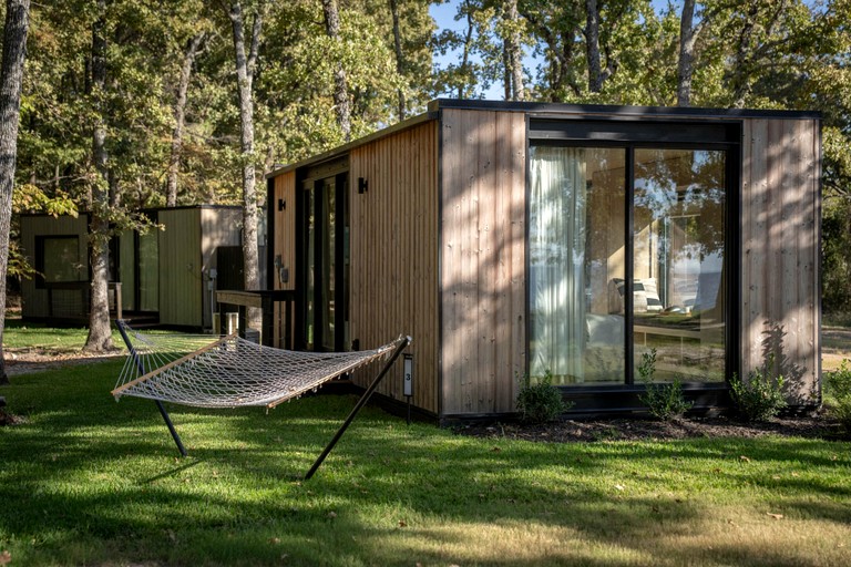 Beautiful Tiny House for a Unique Couples Getaway by Lake Tawakoni near Quinlan, Texas