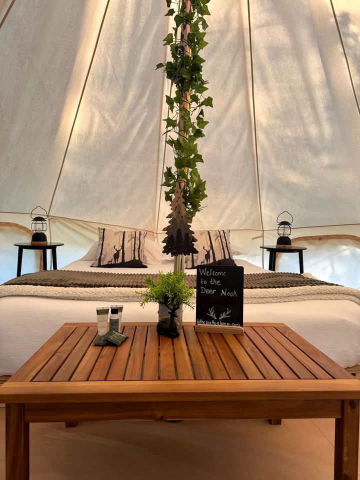 Intimate Luxurious Bell Tent with Fire Pit in Ontario