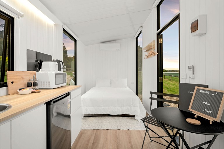 Tiny Houses (Australia, Jindivick, Victoria)