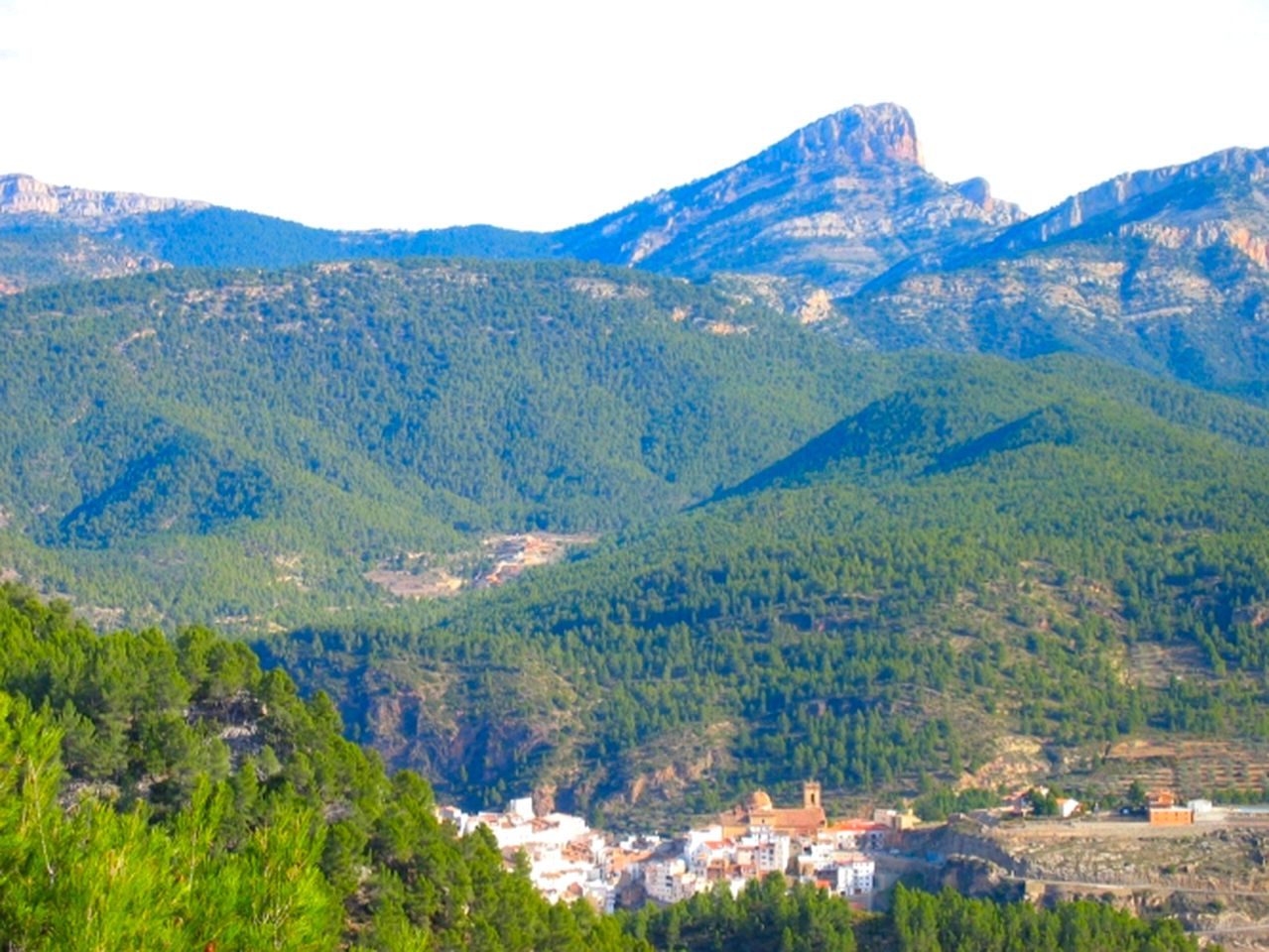 Cozy and Inviting Suites for a Weekend Getaway near Castellón de la Plana, Spain