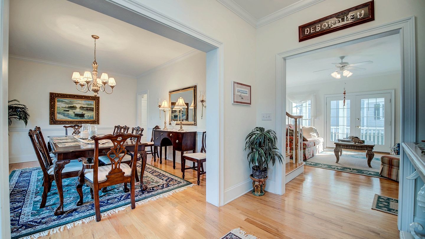 Luxury Historic Beach House with Lake Views in Oceanfront Gated Community near Pawleys Island, South Carolina