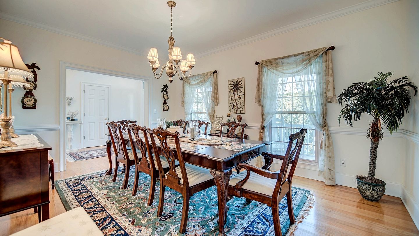 Luxury Historic Beach House with Lake Views in Oceanfront Gated Community near Pawleys Island, South Carolina