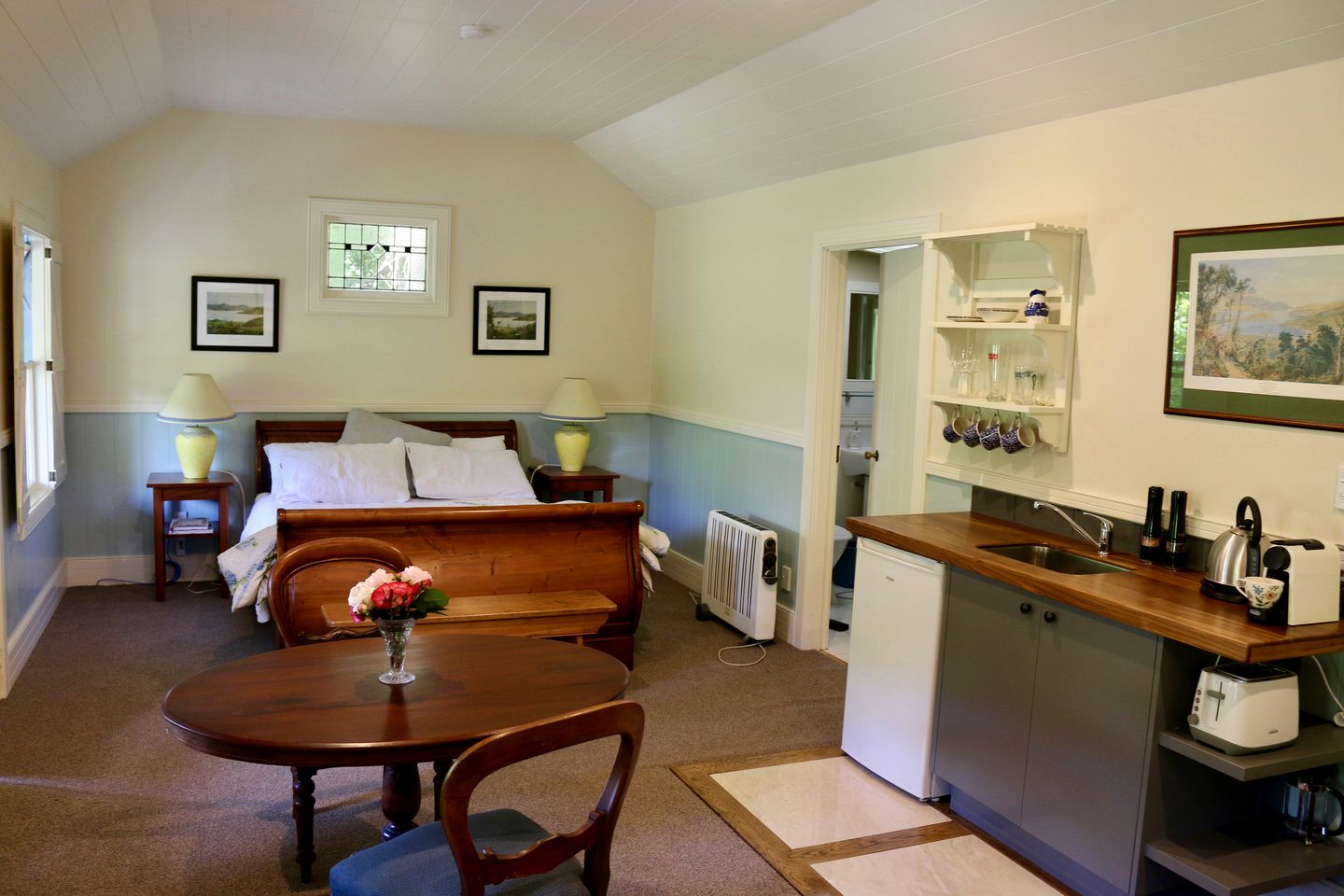 Inviting Suite Rental with Sunny Verandah in Akaroa Harbour, New Zealand