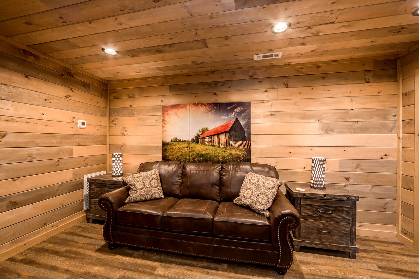 Mountain Elegance: Luxury Cabin with Stunning Views in Sevierville's Premier Location