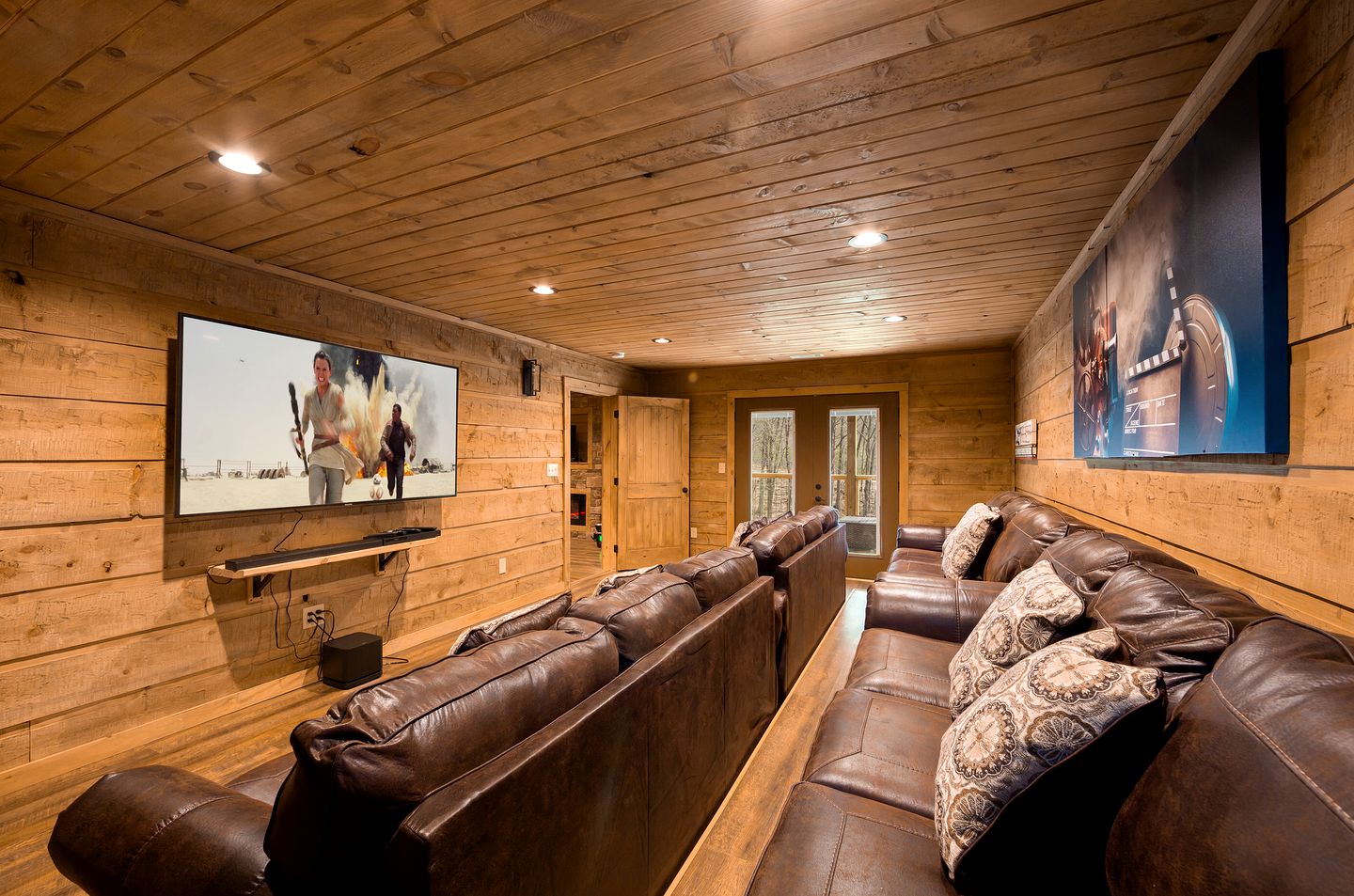 Mountain Elegance: Luxury Cabin with Stunning Views in Sevierville's Premier Location