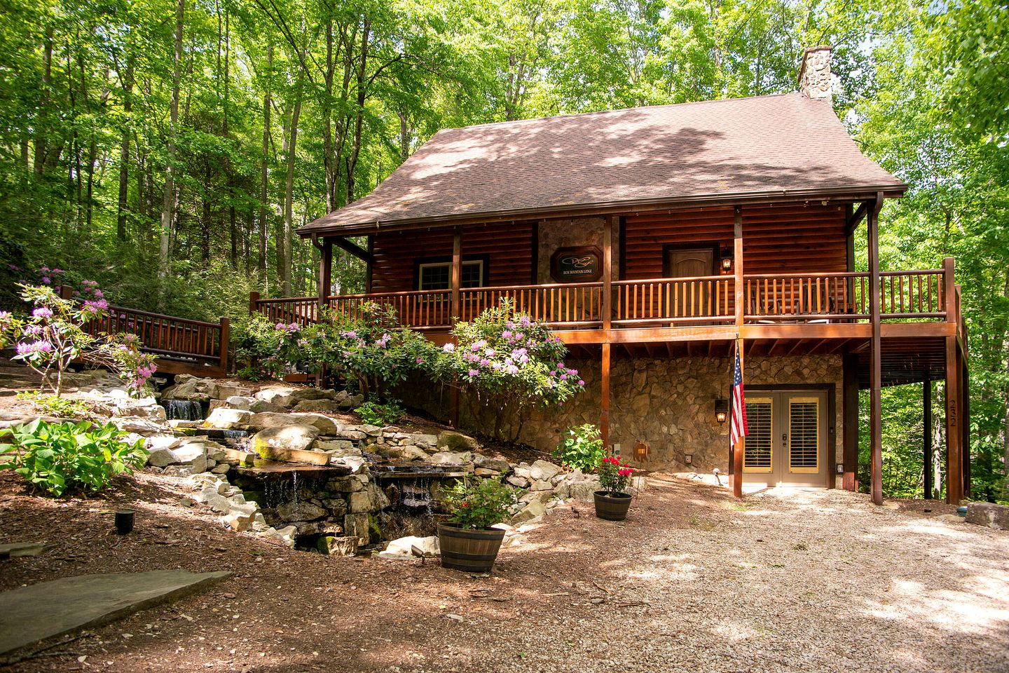 Unplug & Unwind: Glamping Getaway on Watauga Lake, Tennessee