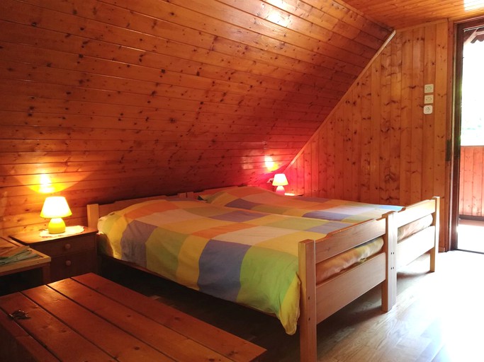 Cottages (Iška, Inner Carniola-Karst, Slovenia)