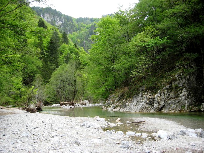 Cottages (Iška, Inner Carniola-Karst, Slovenia)