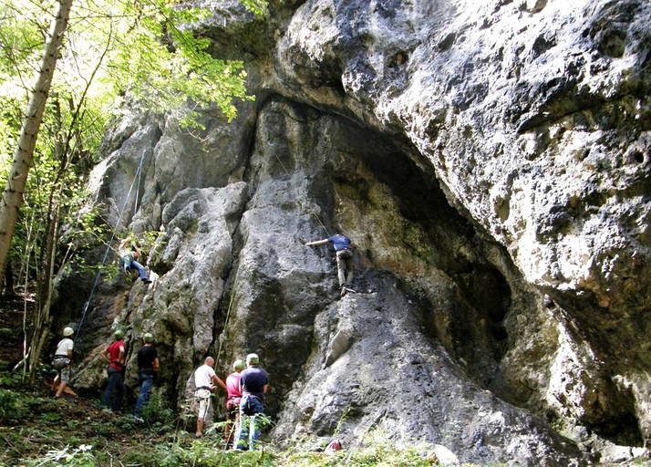 Cottages (Iška, Inner Carniola-Karst, Slovenia)