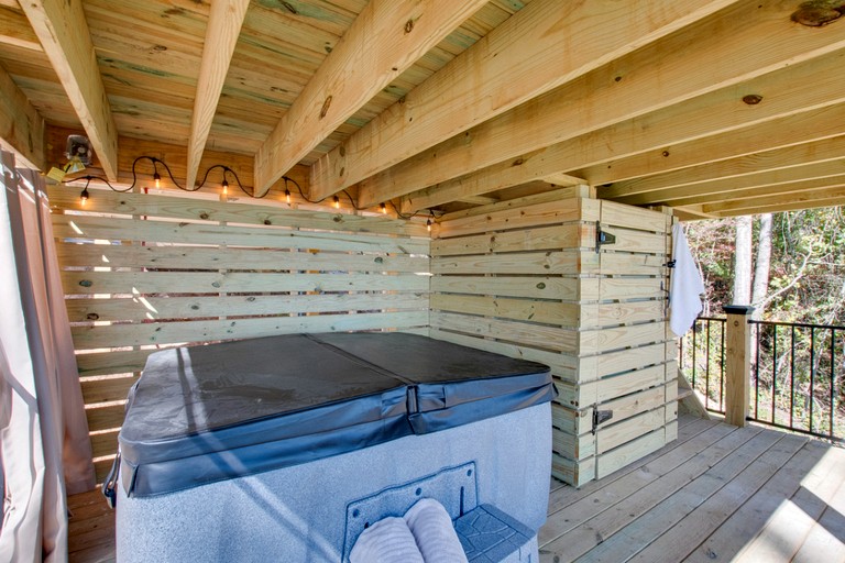 Cabins (United States of America, Scottsboro, Alabama)