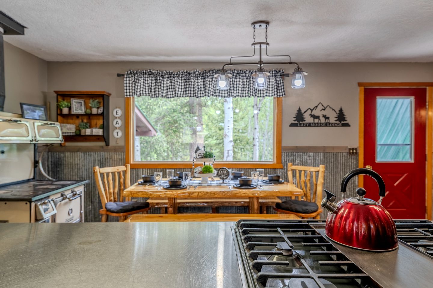 Charming Wooded Cabin with Fire Pit & Bunkhouse Near Yellowstone, Island Park, ID