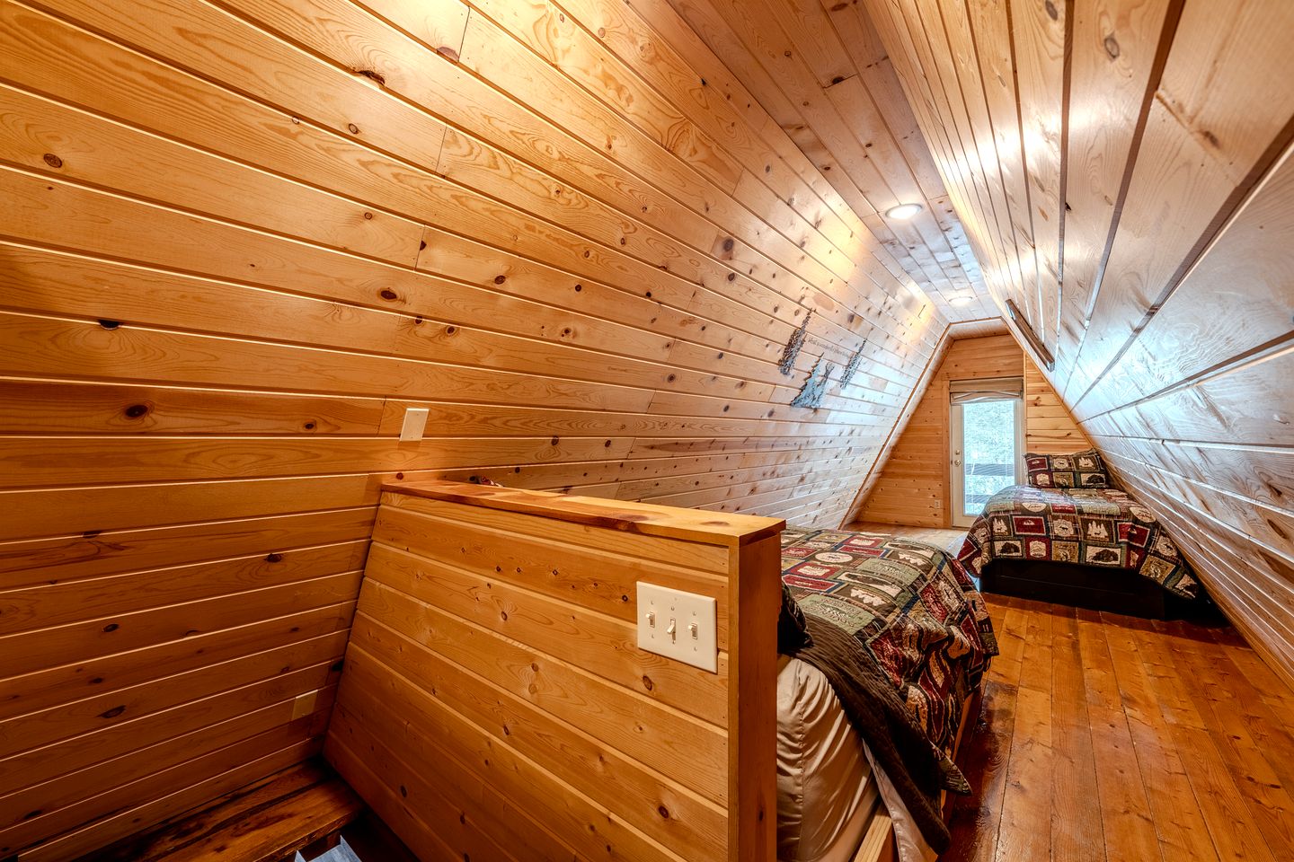 Charming Wooded Cabin with Fire Pit & Bunkhouse Near Yellowstone, Island Park, ID