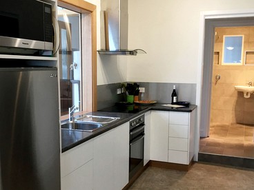 Picturesque Cottage Rental with Modern Amenities near Hobart in Spring Beach, Tasmania photo 3