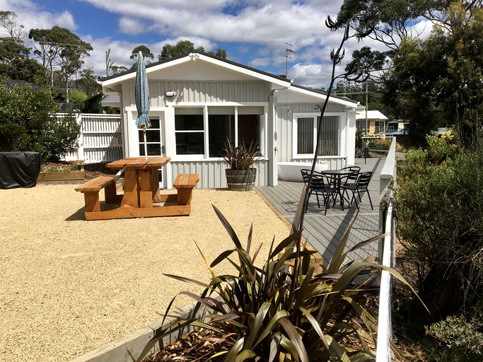 Cottages (Hobart, Tasmania, Australia)