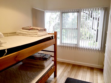 Picturesque Cottage Rental with Modern Amenities near Hobart in Spring Beach, Tasmania photo 2
