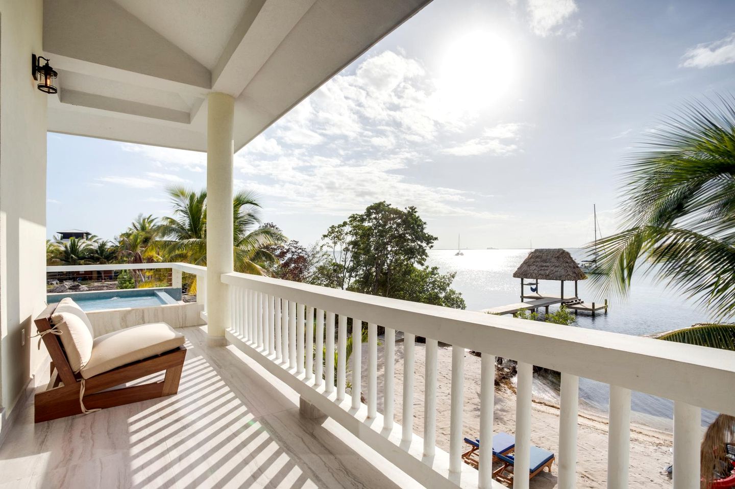 Awesome Beach House with Swimming Pool and Fantastic Vistas in Belize City, Belize District