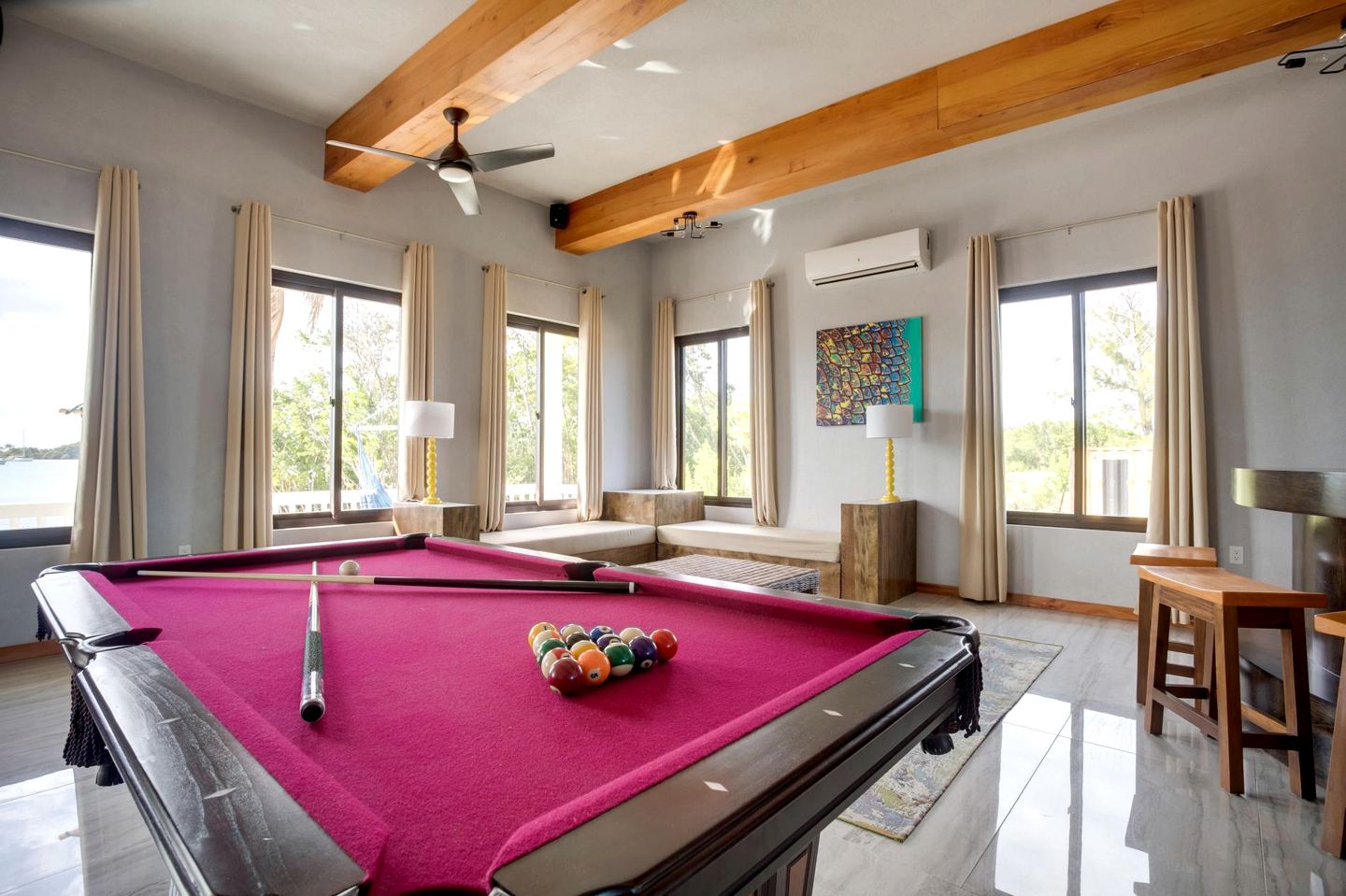 Awesome Beach House with Swimming Pool and Fantastic Vistas in Belize City, Belize District