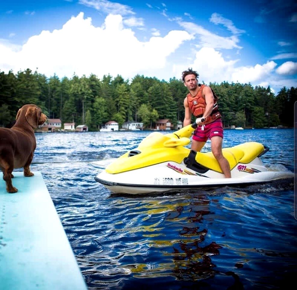 Cozy Spacious Cottage on Private Island for an Unforgettable Family Adventure on Brantingham Lake, New York