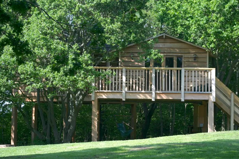 Tree Houses (Ryde, England, United Kingdom)