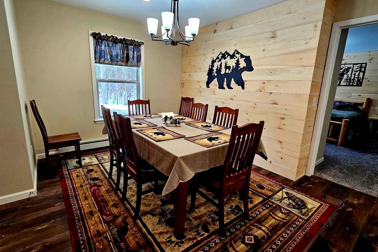 Cabins (United States of America, Greenville, Maine)