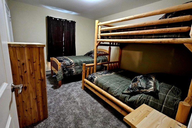 Cabins (United States of America, Greenville, Maine)