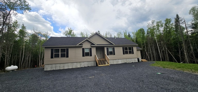 Cabins (United States of America, Greenville, Maine)